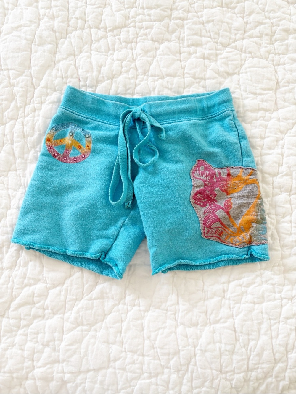 3T flowers by Zoe blue shorts hippie boho peace sign